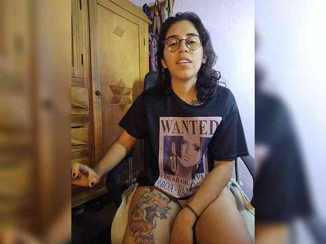 skinny333 webcam