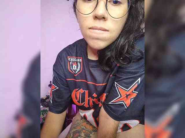 live chatroom Skinny333