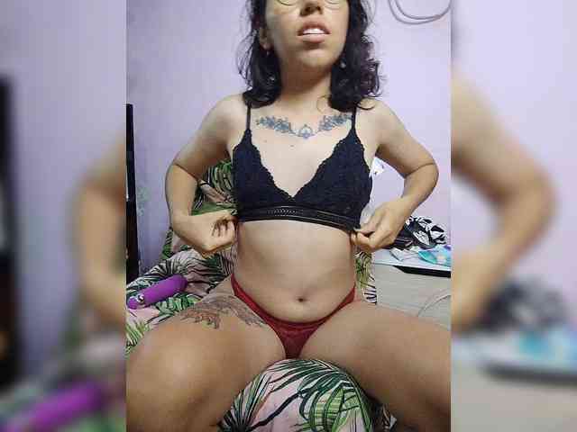 skinny333 webcam