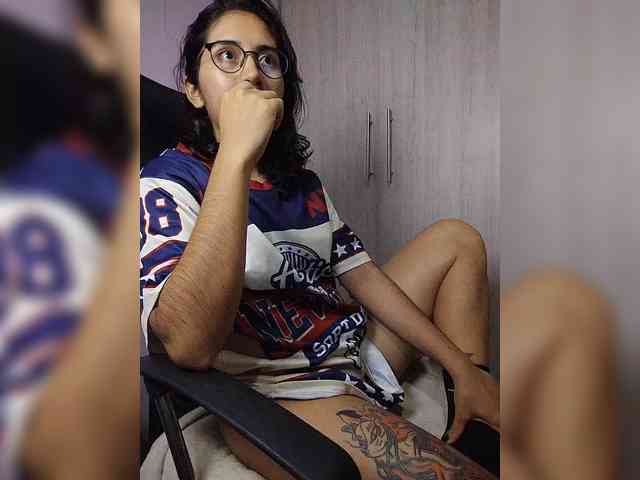 skinny333 webcam