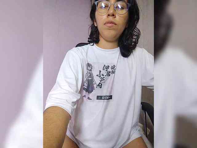 skinny333 webcam