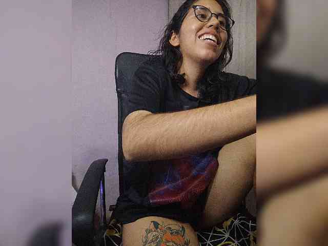 skinny333 webcam