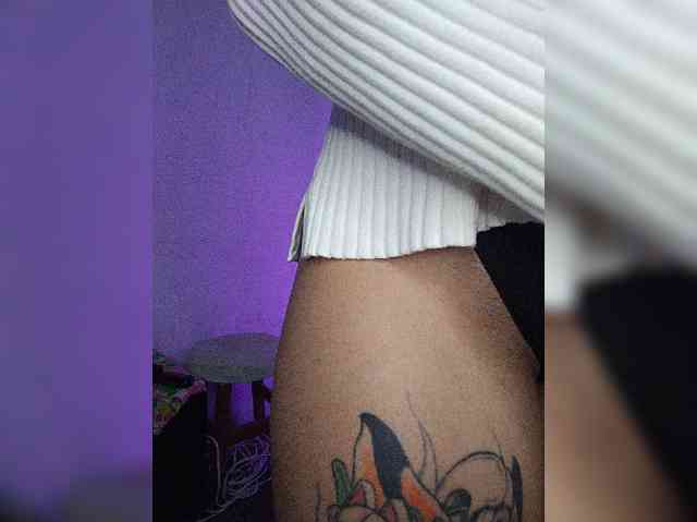 skinny333 webcam