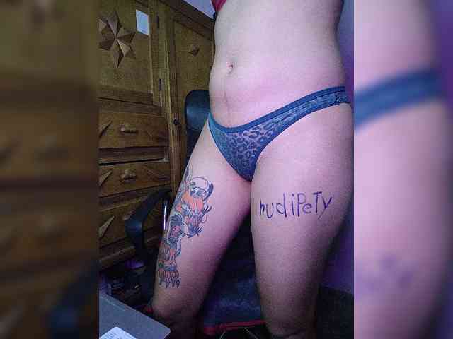 skinny333 webcam