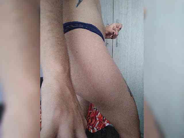 skinny333 webcam