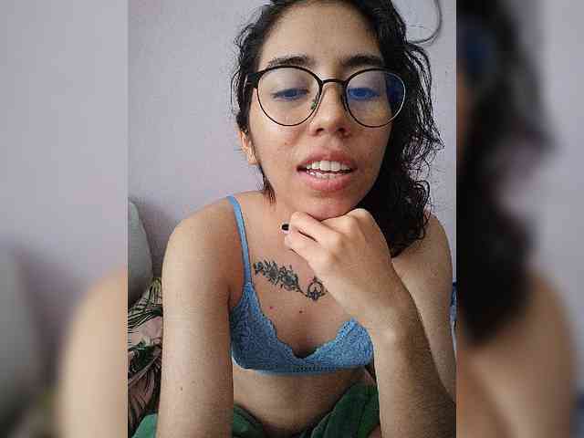 skinny333 webcam