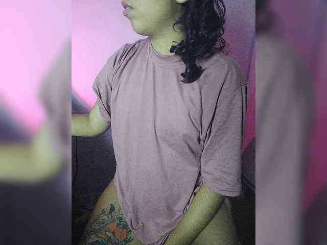 skinny333 webcam