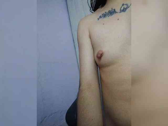 skinny333 webcam