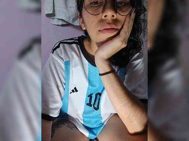 skinny333 webcam