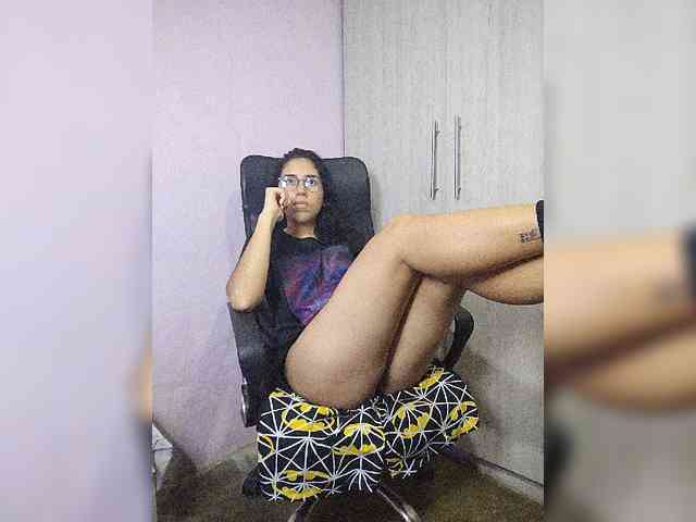 skinny333 webcam