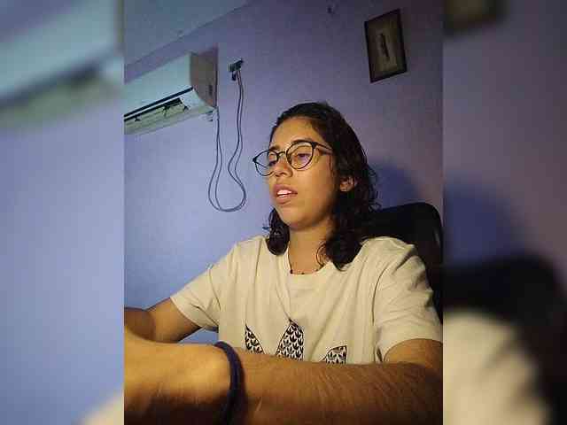 skinny333 webcam