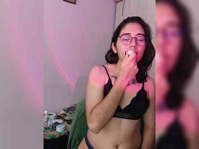 skinny333 webcam