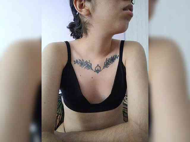 skinny333 webcam