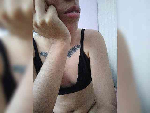 skinny333 webcam