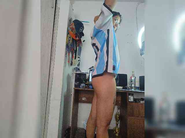 skinny333 webcam