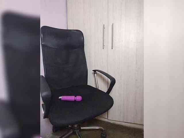 skinny333 webcam
