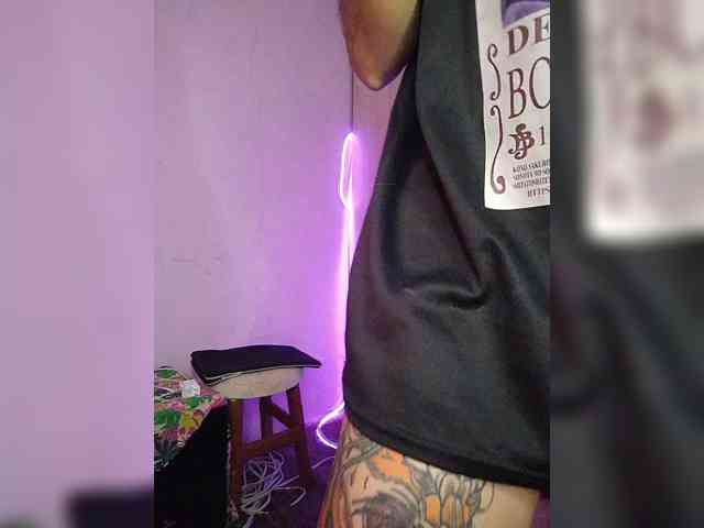 skinny333 webcam