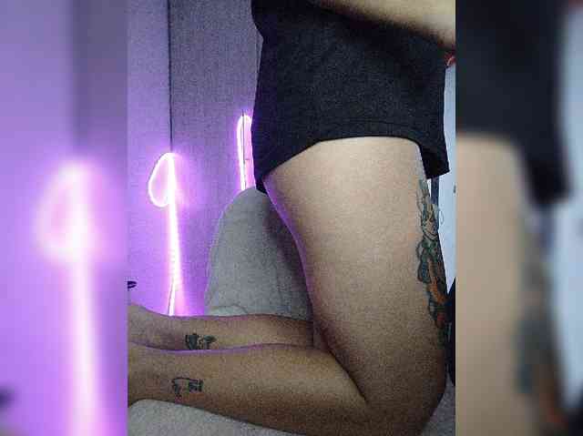 skinny333 webcam