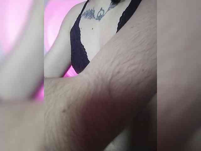 skinny333 webcam