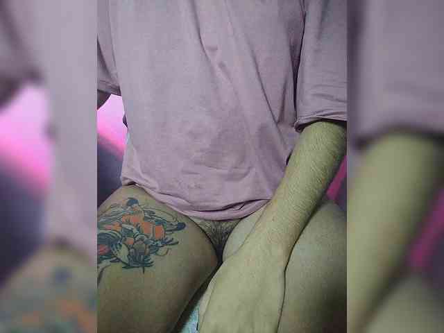 skinny333 webcam