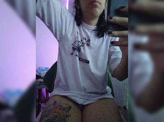 skinny333 webcam