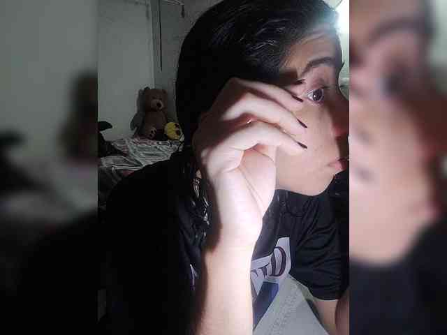 skinny333 webcam