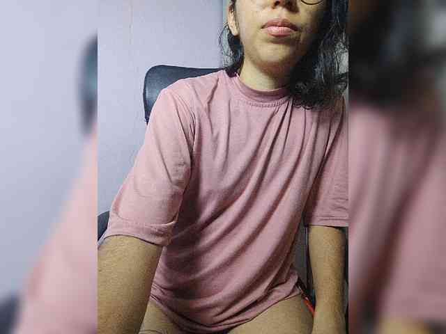 skinny333 webcam