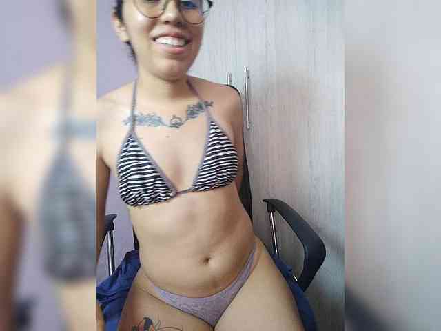 skinny333 webcam