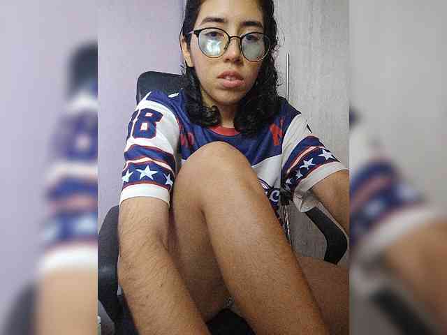 skinny333 webcam