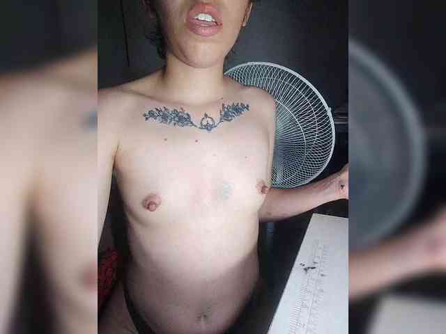 skinny333 webcam