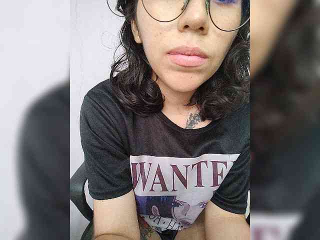 skinny333 webcam