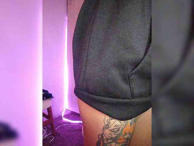 skinny333 webcam
