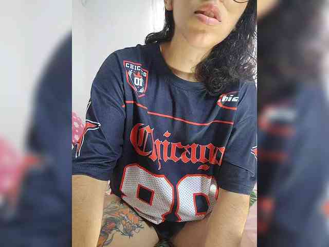 skinny333 webcam