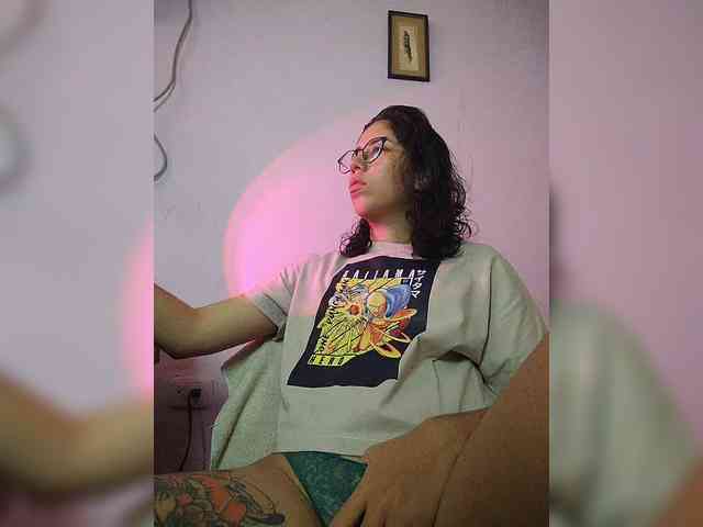 skinny333 webcam