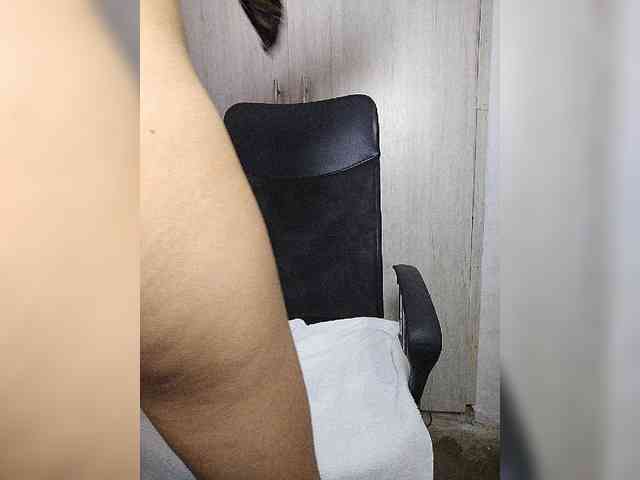 skinny333 webcam