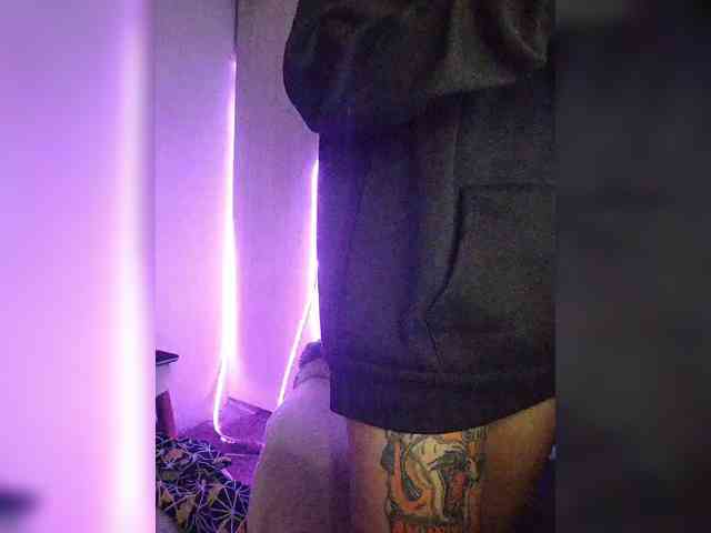 skinny333 webcam