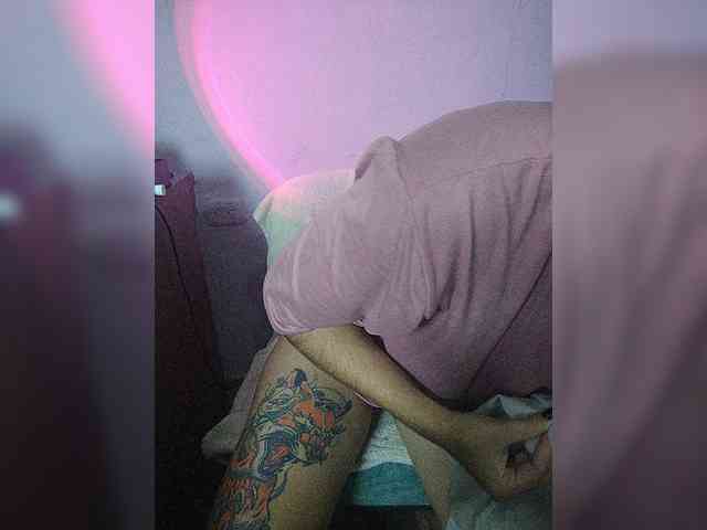 skinny333 webcam