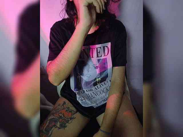 skinny333 webcam