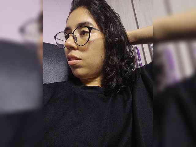 skinny333 webcam