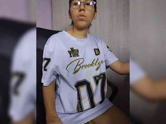 Skinny333 - Girl 