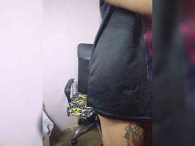 skinny333 webcam