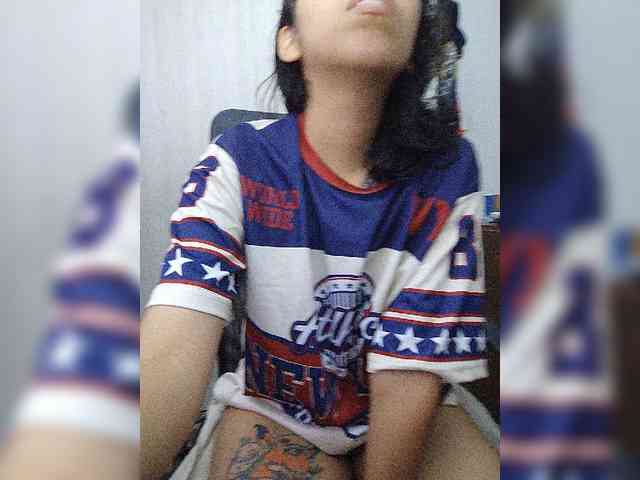 skinny333 webcam