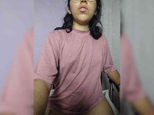 skinny333 webcam