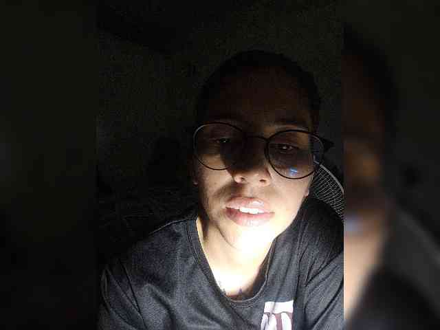 skinny333 webcam