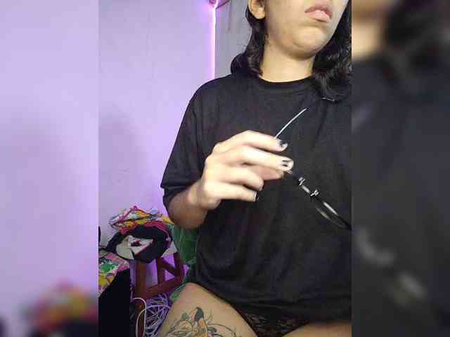 Model: skinny333