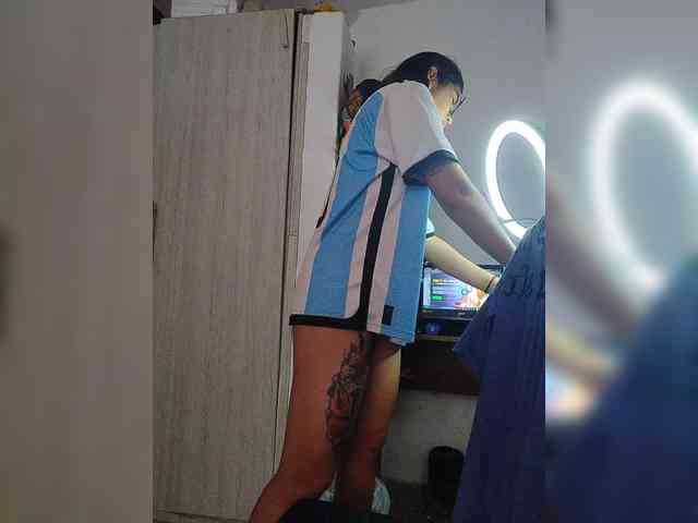 skinny333 webcam