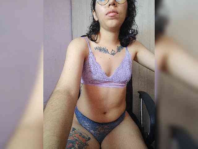 skinny333 webcam