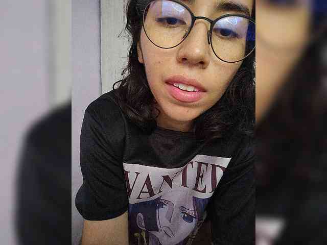 skinny333 webcam