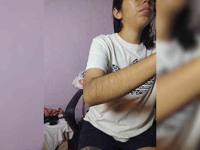 skinny333 webcam
