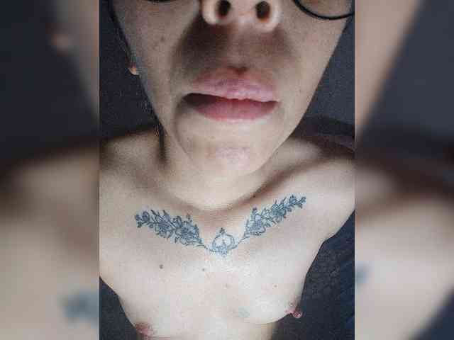skinny333 webcam